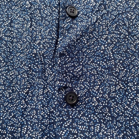 Men’s Fitted Small Express Shirt - Picture 2 of 2